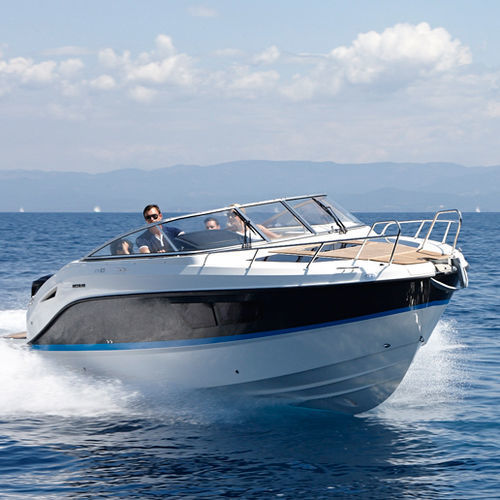 Cabin-cruiser fuoribordo - Activ 805 Cruiser - Quicksilver Boats - bimotore / open / con dual console