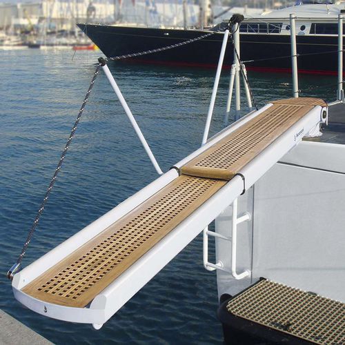 Passerella per yacht - PI 489 TURNING ERA - Besenzoni SpA - telescopica / girevole / multifunzione