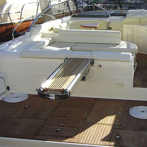 Passerella per barca - PI 482 BIG SPRINT - Besenzoni SpA - per yacht / telescopica / multifunzione