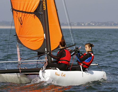 Catamarano sportivo per scuola - ACCESS 14 - ERPLAST - da turismo / per due persone / con trapezio singolo