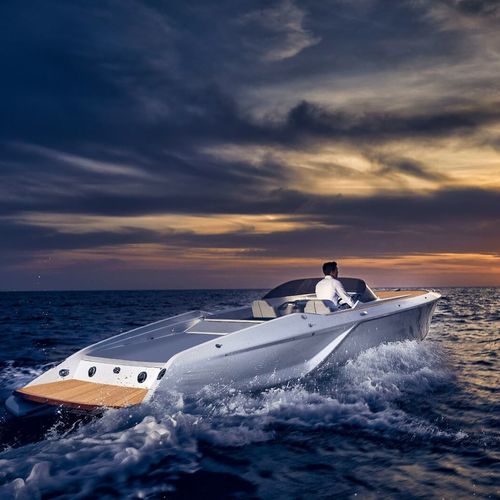 Runabout entrobordo - 858 Fantom - FRAUSCHER BOOTSWERFT - con dual console / open / max. 7 persone