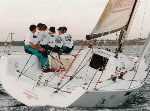 Barca a vela da regata - BULL 9000 - Young Yacht Design