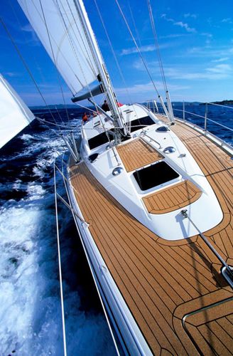 Rivestimento per ponte antiscivolo - Marinedeck 2000® - Stazo marine equipment bv - aspetto teak