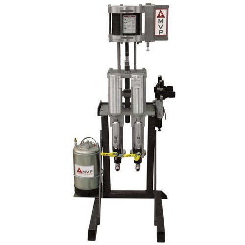 macchina di dosaggio per siliconi - Magnum Venus Products