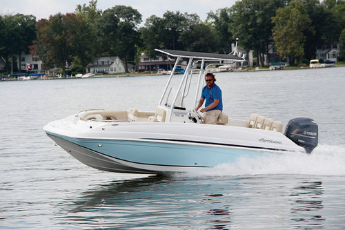 Barca open fuoribordo - CC 19 OB - Hurricane - con console centrale / da pesca sportiva / max. 10 persone
