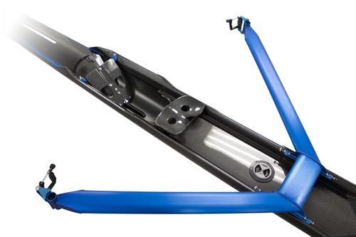 Barca da canottaggio da regata - BlueMax - Fluidesign - skiff