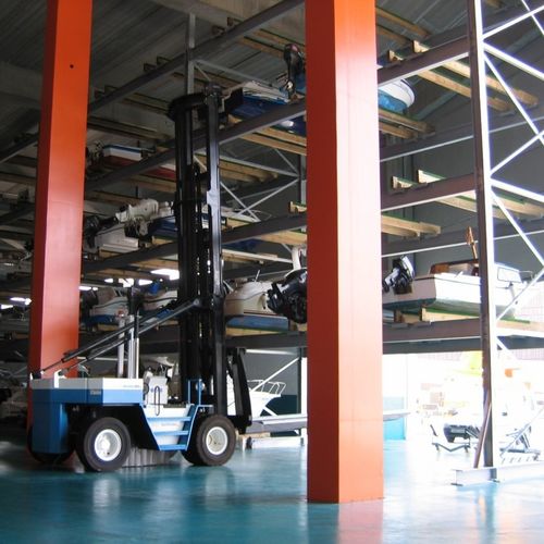 Edificio di stoccaggio a secco per imbarcazione - UNISTACK® - Cmferrer S.A. - Bellingham Marine Europe