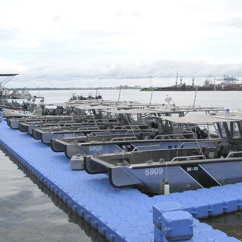 Pontile galleggiante - Military - CANDOCK - modulare / per ormeggio a secco / per marina