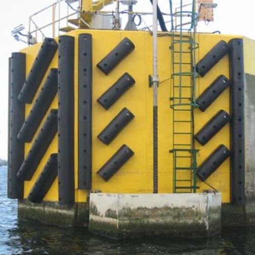 Parabordi per porto - Extruded  - Trelleborg Marine and Infrastructure - per barca da lavoro / per rimorchiatore / per banchina