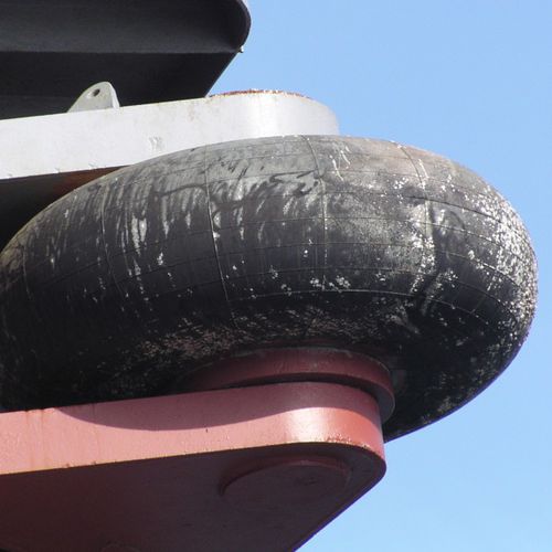 Parabordi per porto - RF series - Trelleborg Marine and Infrastructure - di nave / per banchina / a ruota