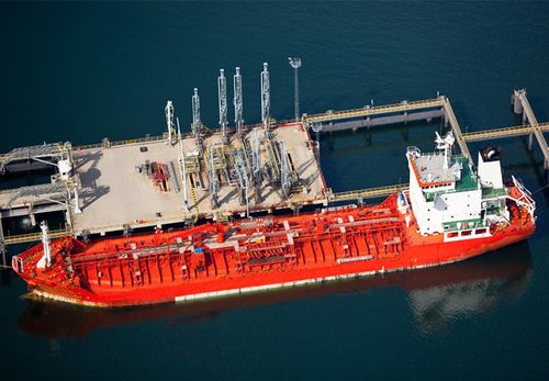Sistema di collegamento protetto nave/banchina (GNL) - ESL - Trelleborg Marine and Infrastructure
