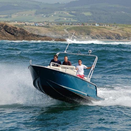 Barca open fuoribordo - M 650 - MOGGARO ALUMINIUM YACHTS - con console centrale / da pesca sportiva / in alluminio