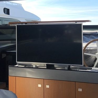 Sistemazione per televisore per yacht - TELESCOPIUM-C - GALLINEA SRL - elevatore verticale