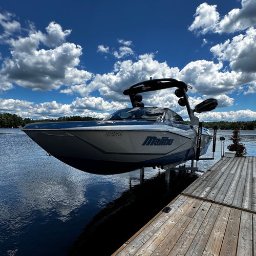 Ascensore per barche - Golden Boat Lifts & Marine Systems - da installare su pontile / idraulico / in alluminio