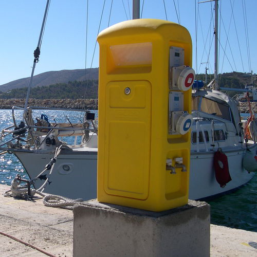 Colonnina con illuminazione incorporata - SMART K - Plus Marine - di distribuzione elettrica / di distribuzione di acqua / per pontile