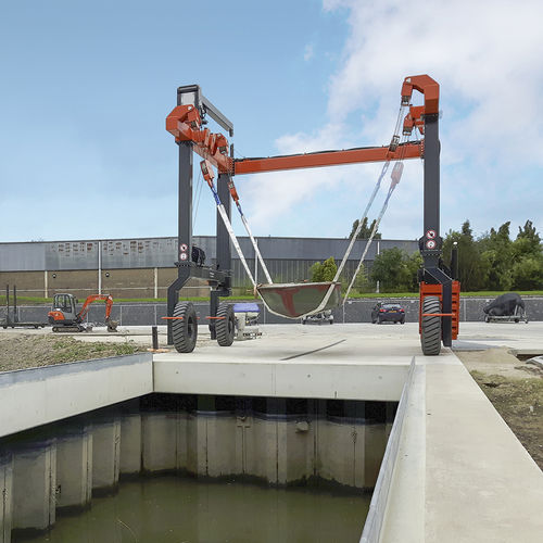 Travel lift controllato a distanza - PHA20 - ROODBERG - per carichi pesanti / a forma di U / elettrico