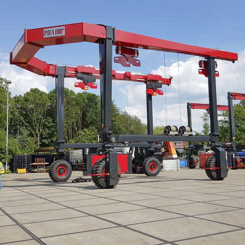 Travel lift controllato a distanza - PHA100 - ROODBERG - a ruote indipendenti / per carichi pesanti / a forma di U
