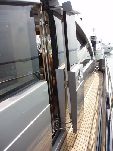 Porta per barca - Trend Marine Products - per yacht / a pantografo