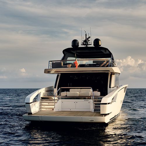 Motor-yacht da crociera - SX88 - Cantieri Navali San Lorenzo - con fly chiuso / IPS / con 4 cabine