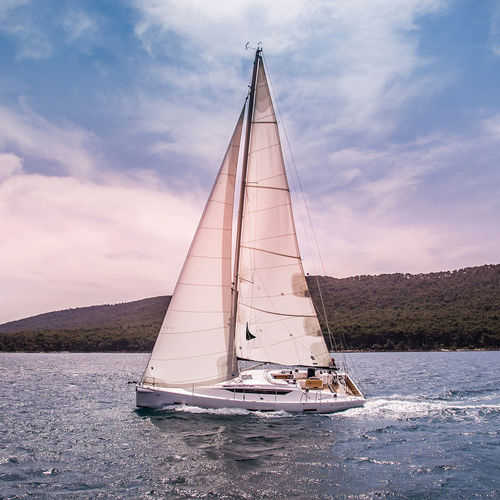 Barca a vela da regata e crociera - 39  - Salona yachts - con 3 cabine / con 2 cabine / con bompresso