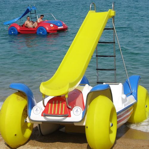 Pedalò 4 posti - PHF - AVENTURAS AQUATICAS - LA NORIA - in poliestere / in fibra di vetro / con scivolo