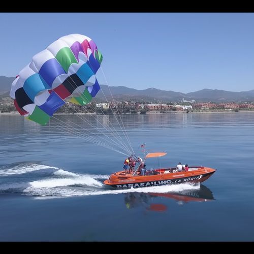 Barca professionale barca per parasailing - Parasailing Grand Cherokee 33 - AVENTURAS AQUATICAS - LA NORIA - entrobordo