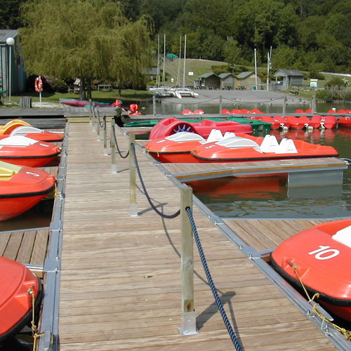 Pontile galleggiante - Metalu Industries International - di ormeggio / per base turistica sportiva / in alluminio