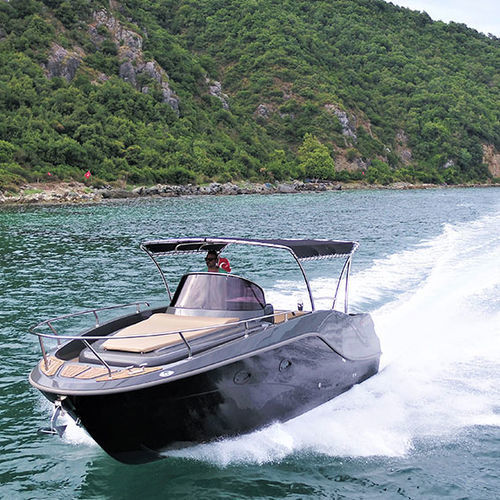 Cabin-cruiser fuoribordo - 780 WA - Moonday Yachts - a benzina / bimotore / con scafo planante