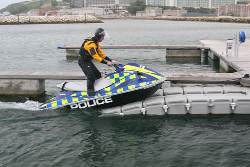 Pontile galleggiante - VersaDock - modulare / per ormeggio a secco di jet-ski / per marina