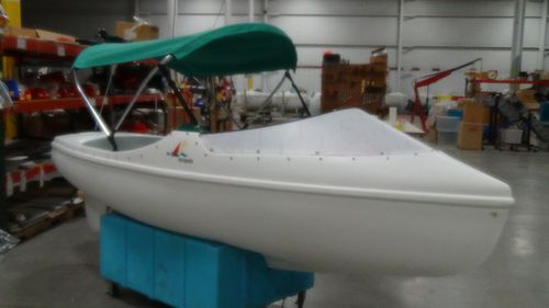 Pedalò 3 posti - ESCAPADE LOW WINDSHIELD - Nauticraft Corporation