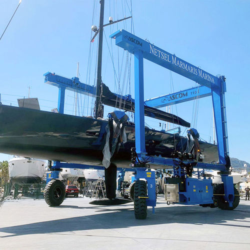 Travel lift controllato a distanza - BHT 110 - ABI TRAILERS - a forma di U / quattro ruote motrici / elettrico