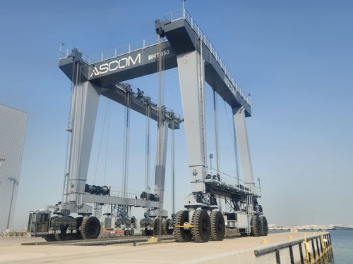 Travel lift per carichi pesanti - BHT 850 - ASCOM - controllato a distanza / a forma di U / quattro ruote motrici