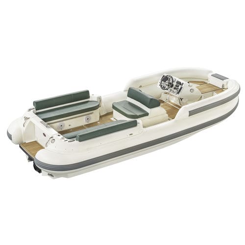 Gommone a idrogetto - JT 17 - Castoldi - diesel / semirigido / con console centrale