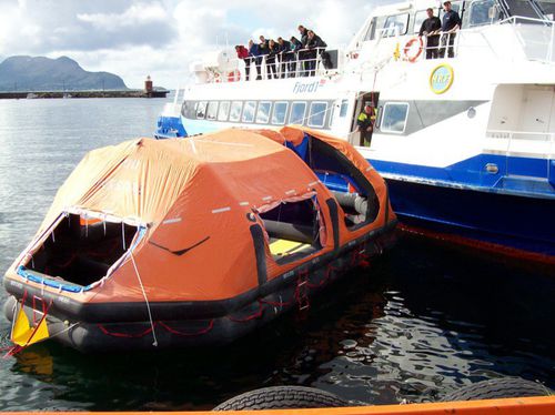 Sistema di evacuazione marino (MES) per nave - MES  - Deutsche Schlauchboot