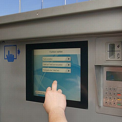 Sistema di pagamento con carta per colonnina per pontile - Tallykey