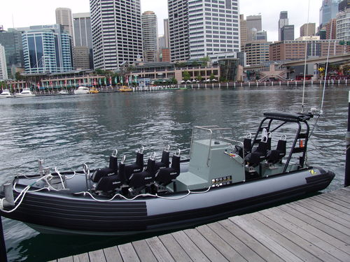 Barca professionale entrobordo - ZH 749 IO - Zodiac Milpro International - gommone semirigido