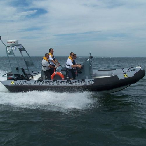 Barca professionale patrol boat - SRR 650 - Zodiac Milpro International - fuoribordo / gommone semirigido