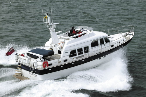 Cabinato entrobordo - HARDY 52 & 52DS - Hardy Marine - diesel / bimotore / con scafo semiplanante