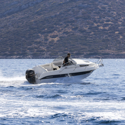 Day cruiser fuoribordo - 550 - Drago Boats - open / sportivo / max. 5 persone