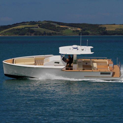 Barca open fuoribordo - T2 Artefact - Lloyd Stevenson Boat Builders - entrobordo / bimotore / con scafo semiplanante