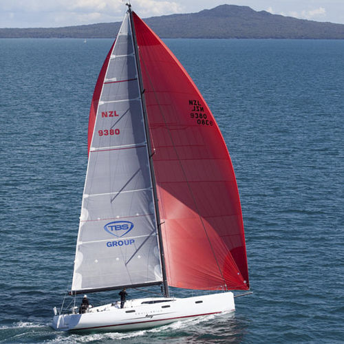 Sailing-yacht da crociera - Equilibrium - Lloyd Stevenson Boat Builders - con poppa aperta / con deck saloon / in carbonio