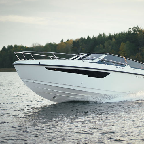 Cabin-cruiser fuoribordo - 900 DC - Flipper - open / con dual console / max. 7 persone