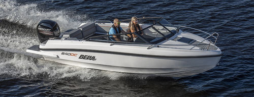 Cabin-cruiser fuoribordo - 640 DC - Bella Boats Oy - open / con dual console / sportivo