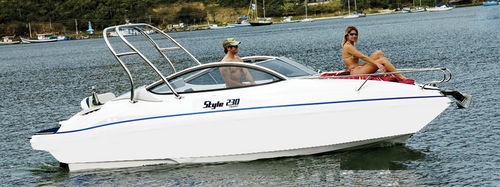 Runabout entrobordo - 230 - FIBRAFORT BOATS BRAZIL - bow-rider / da wakeboard / max. 8 persone