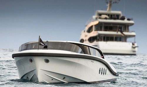 Runabout entrobordo - Limousine - Pascoe International - open / max. 10 persone / con cabina
