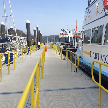 Pontile galleggiante - Inland and Coastal Marina Systems Ltd. - di ormeggio / per marina / per carichi eccezionali