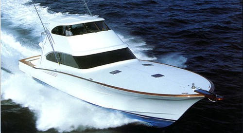 Motor-yacht da pesca sportiva - McMullen & Wing - con fly chiuso / con scafo planante / in composito