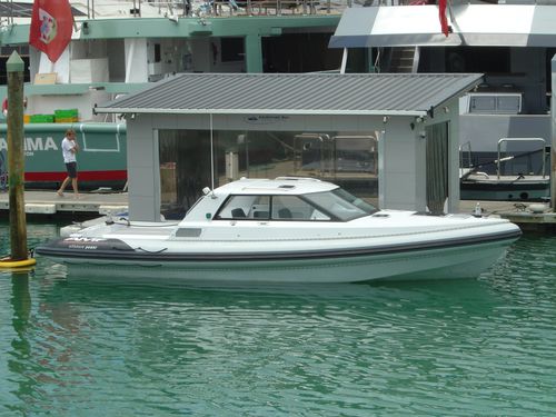 Gommone entrobordo - AMF Boat Company - diesel / hard-top / a idrogetto