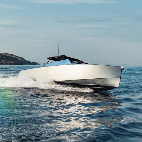 Cabinato entrobordo - 40 Ocean - Goldfish - open / con dual console / da pesca sportiva