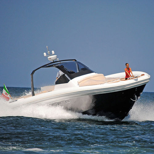 Gommone entrobordo - MX-18 COUPÈ - Cantieri Magazzù - bimotore / RIB / con console centrale